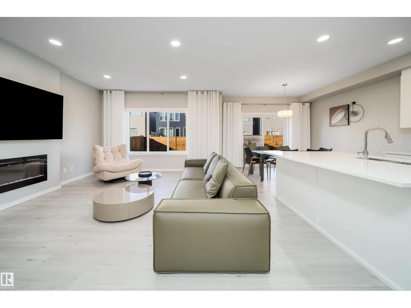 3468 Kulay GR SW SW