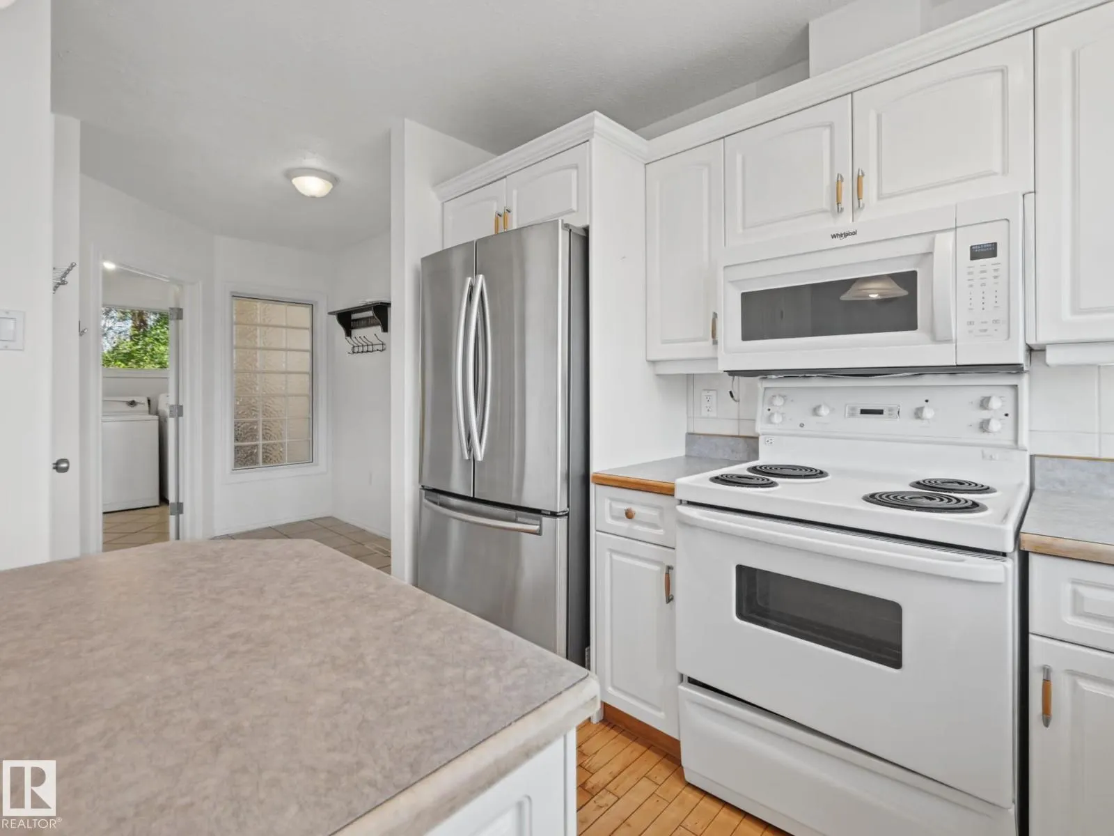21110 89 AV SW SW