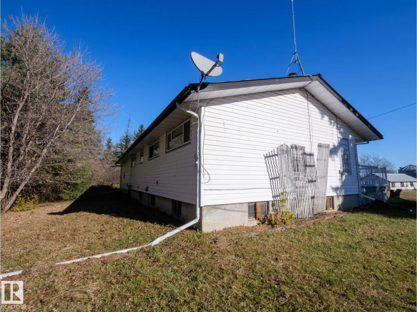 21110 89 AV SW SW