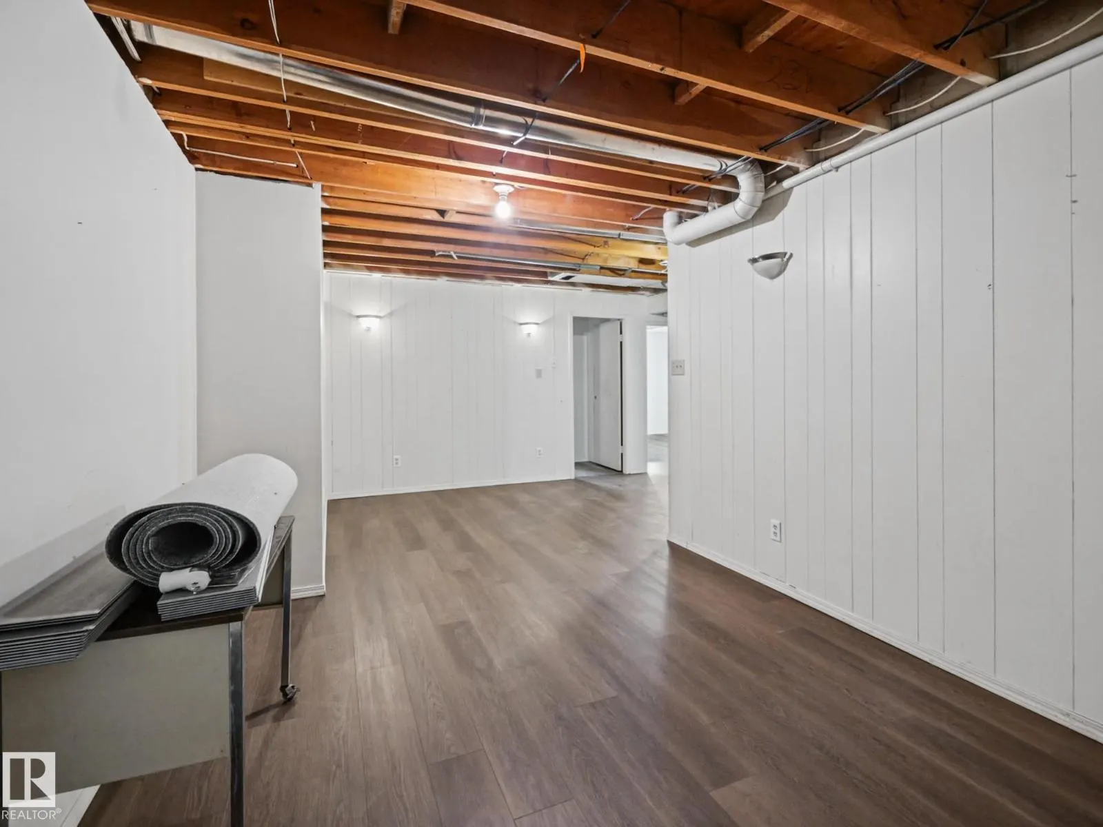 21110 89 AV SW SW