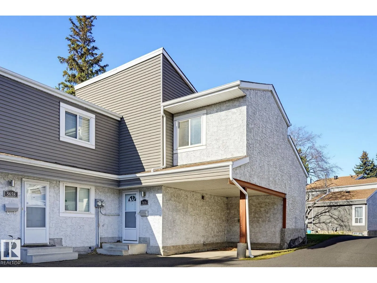 5656 19A AV NW