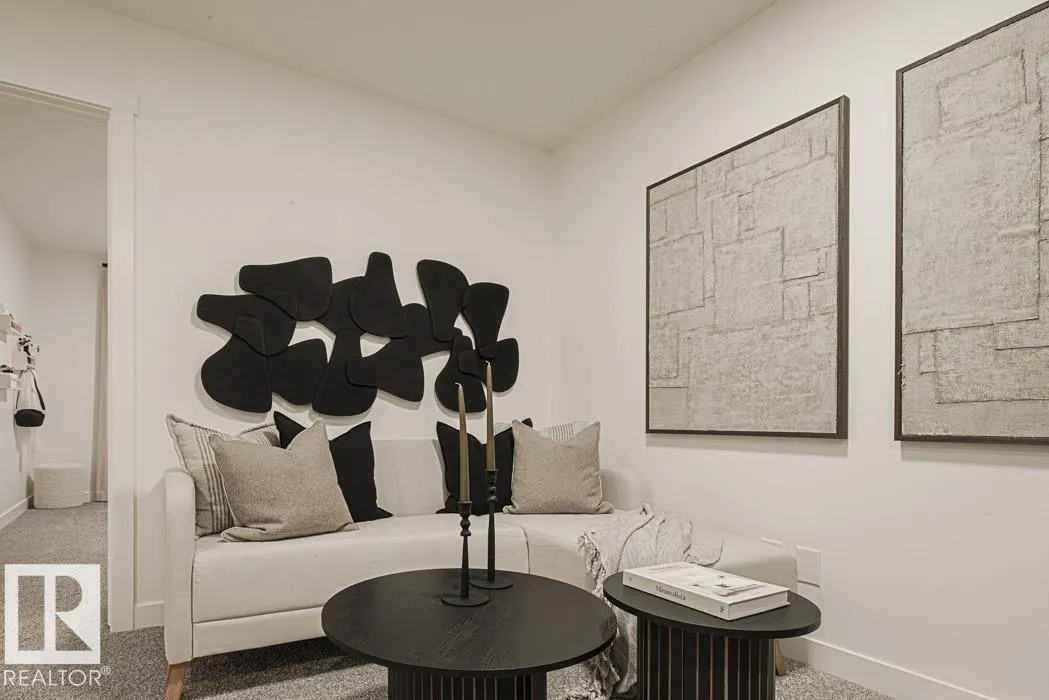 821 16 AV NW