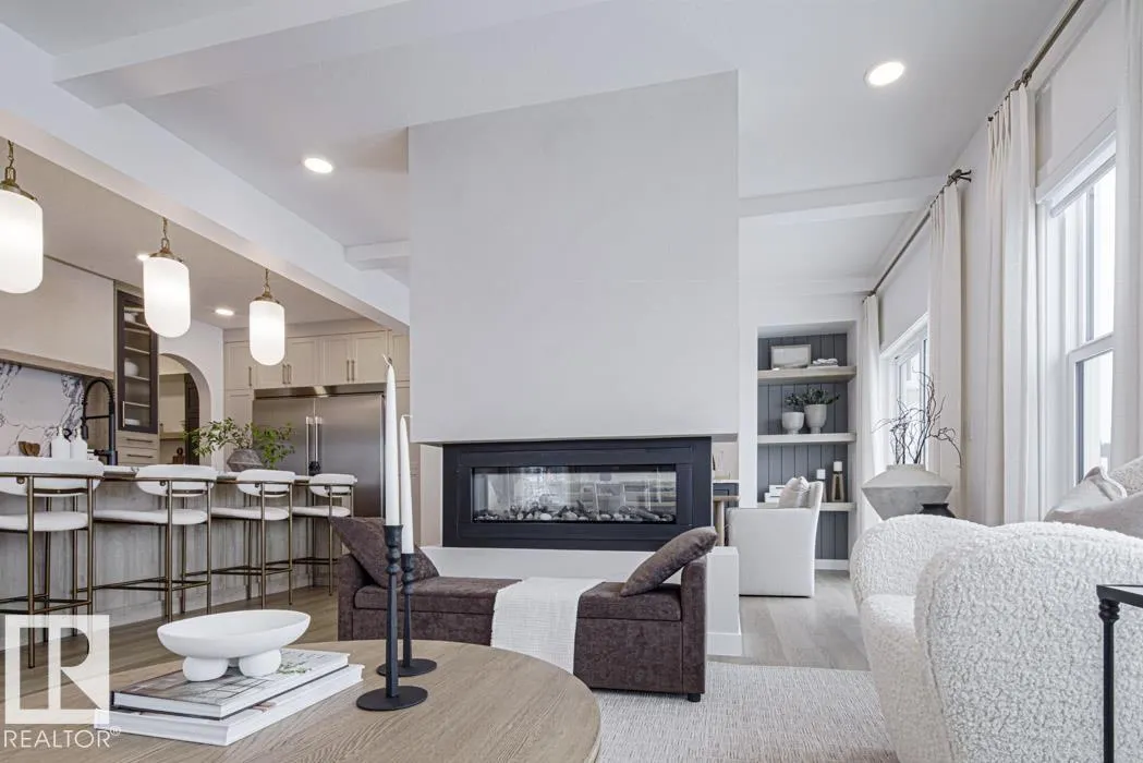 6 TILIA PL