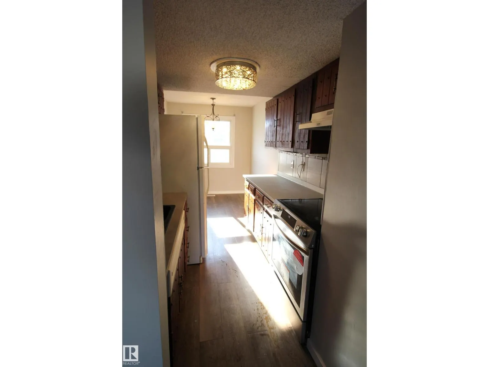 54 LAKEWOOD VG NW