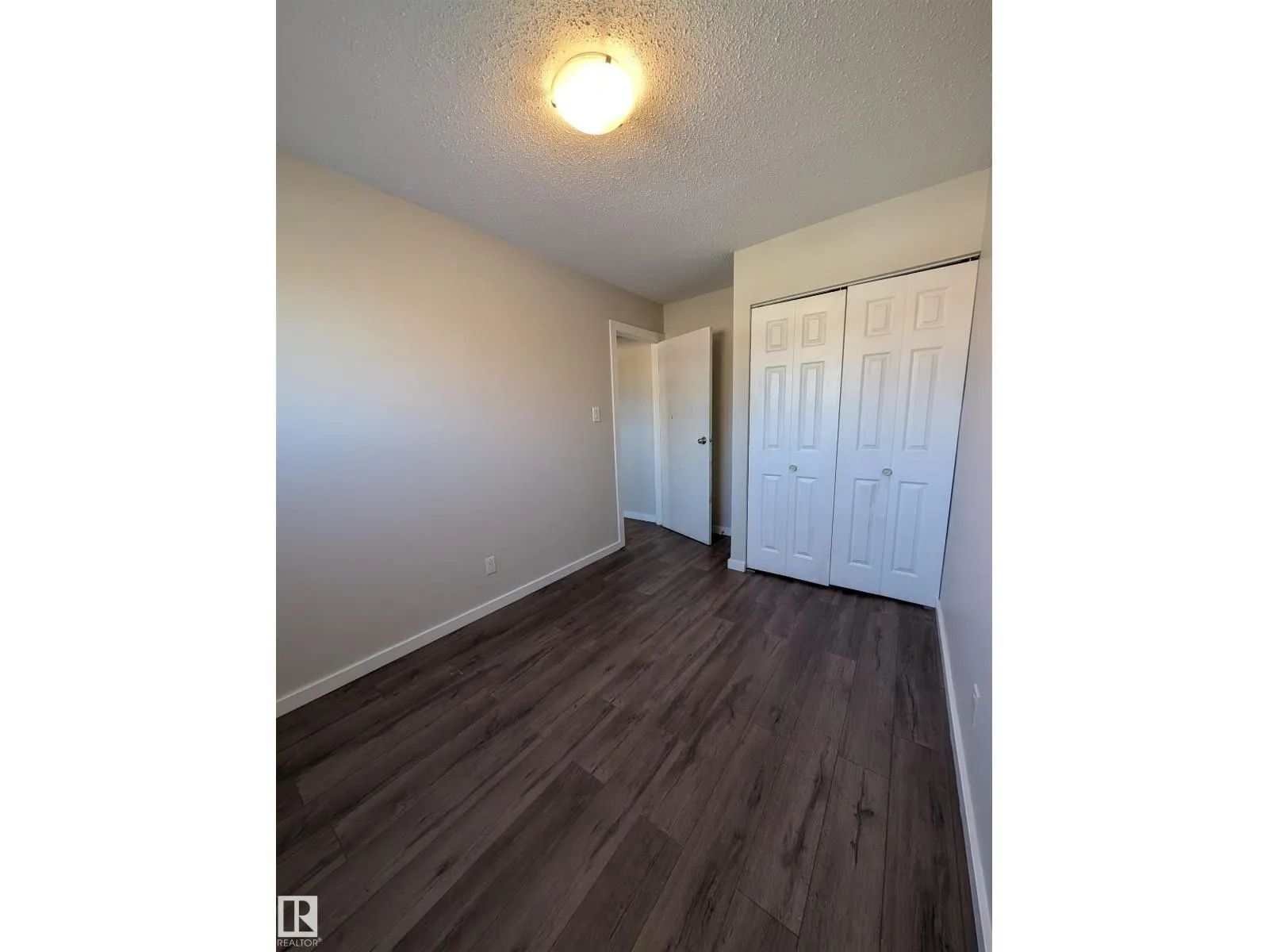 54 LAKEWOOD VG NW