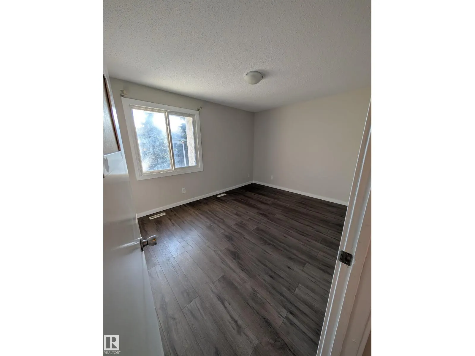 54 LAKEWOOD VG NW