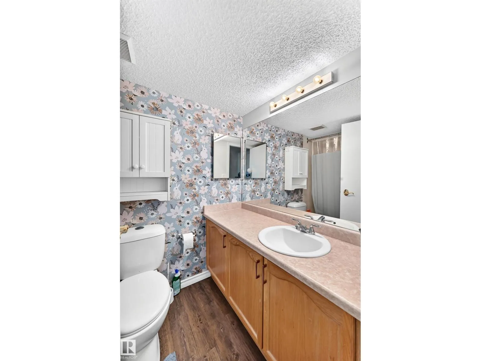 #217 18012 95 AV NW