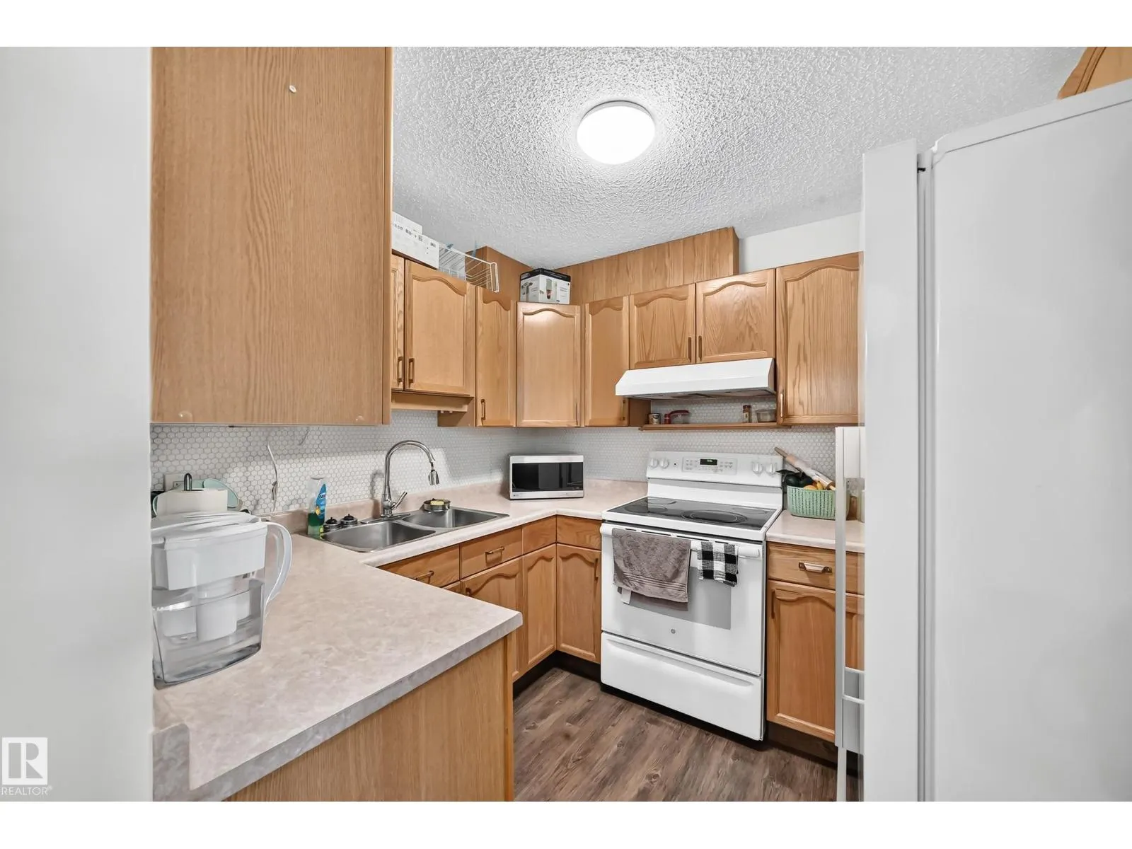 #217 18012 95 AV NW