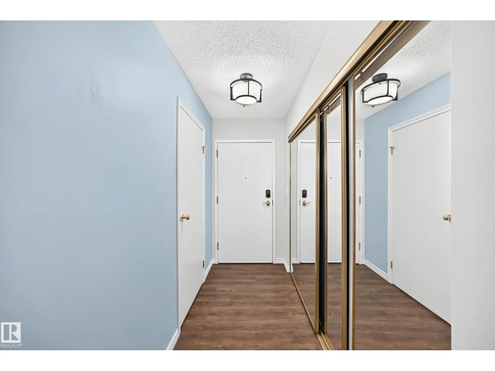 #217 18012 95 AV NW