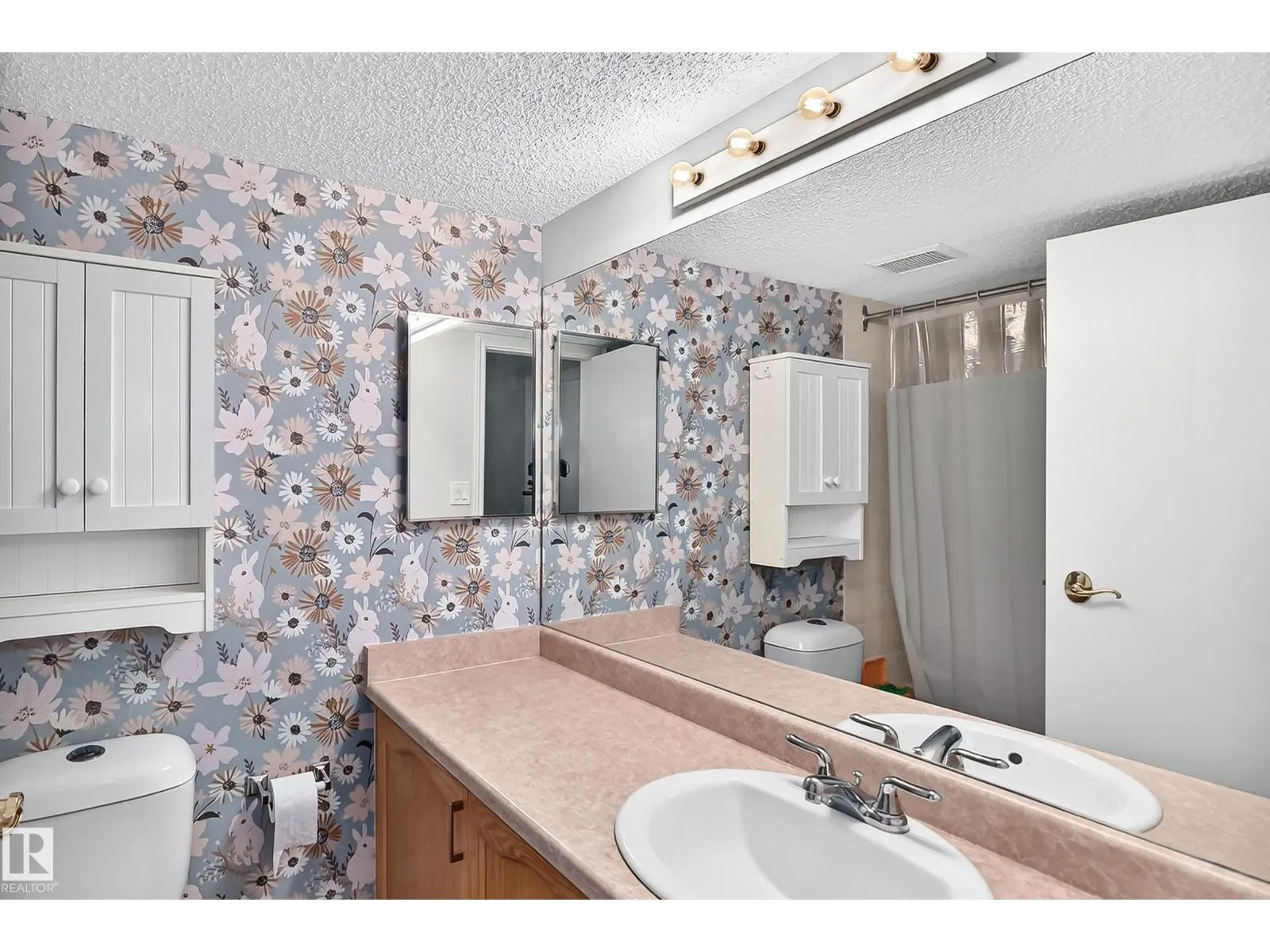 #217 18012 95 AV NW