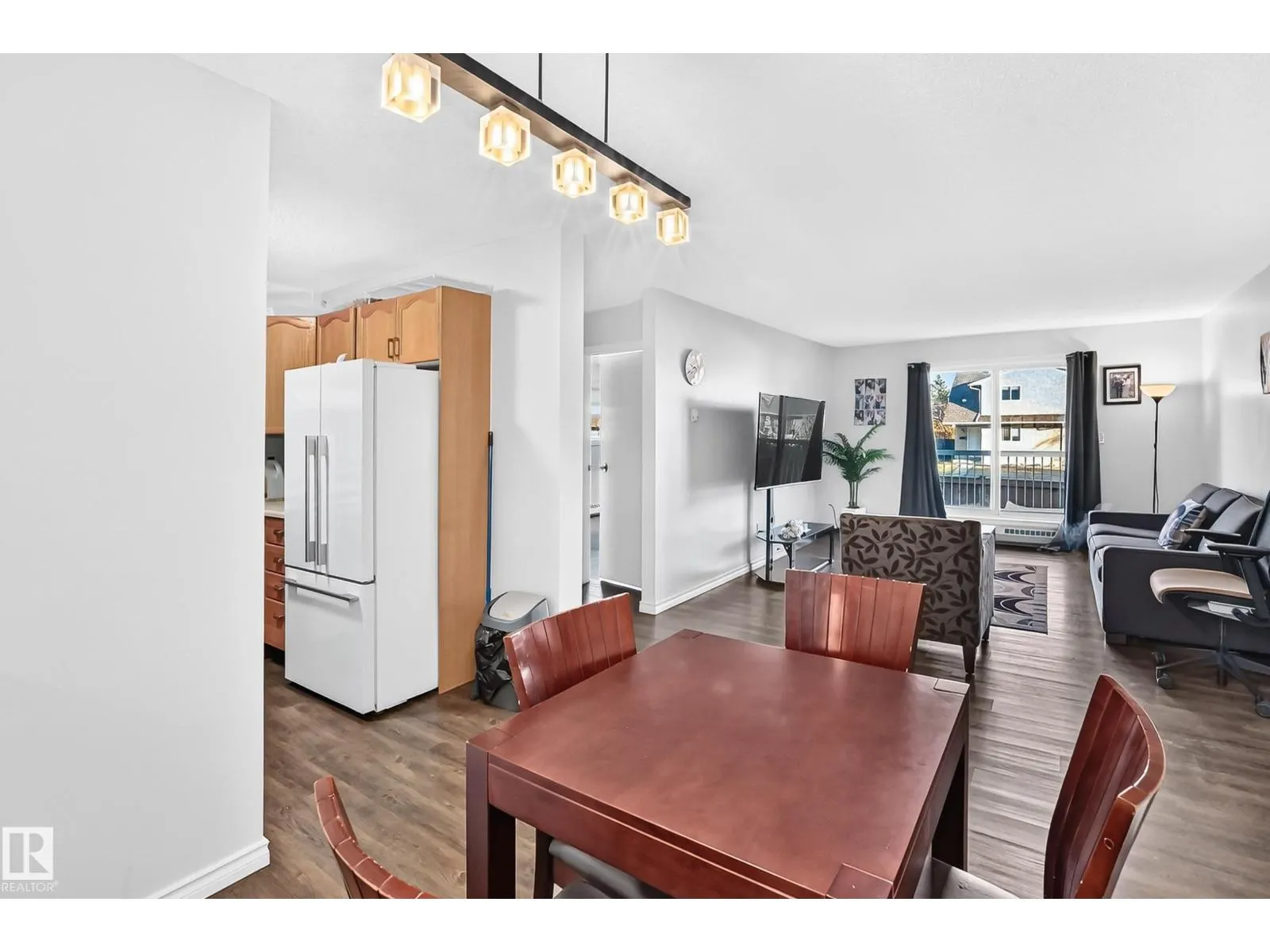 #217 18012 95 AV NW