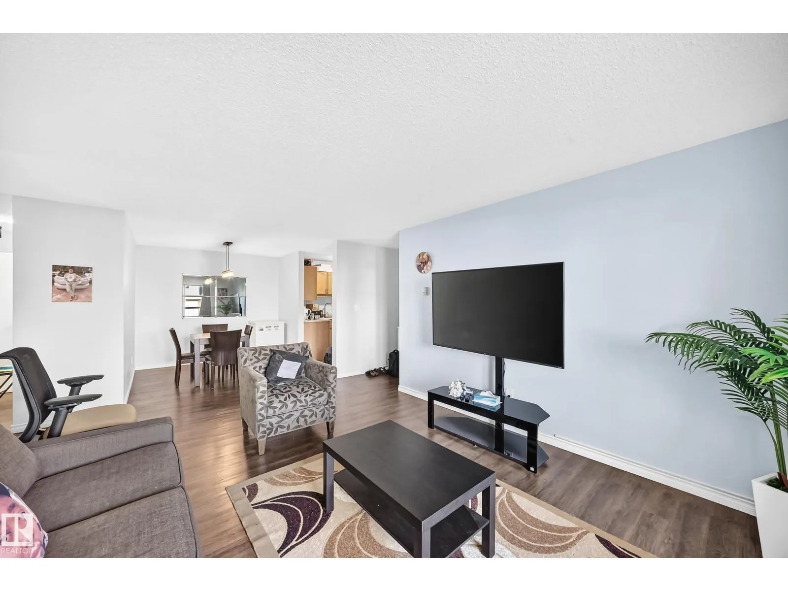 #217 18012 95 AV NW