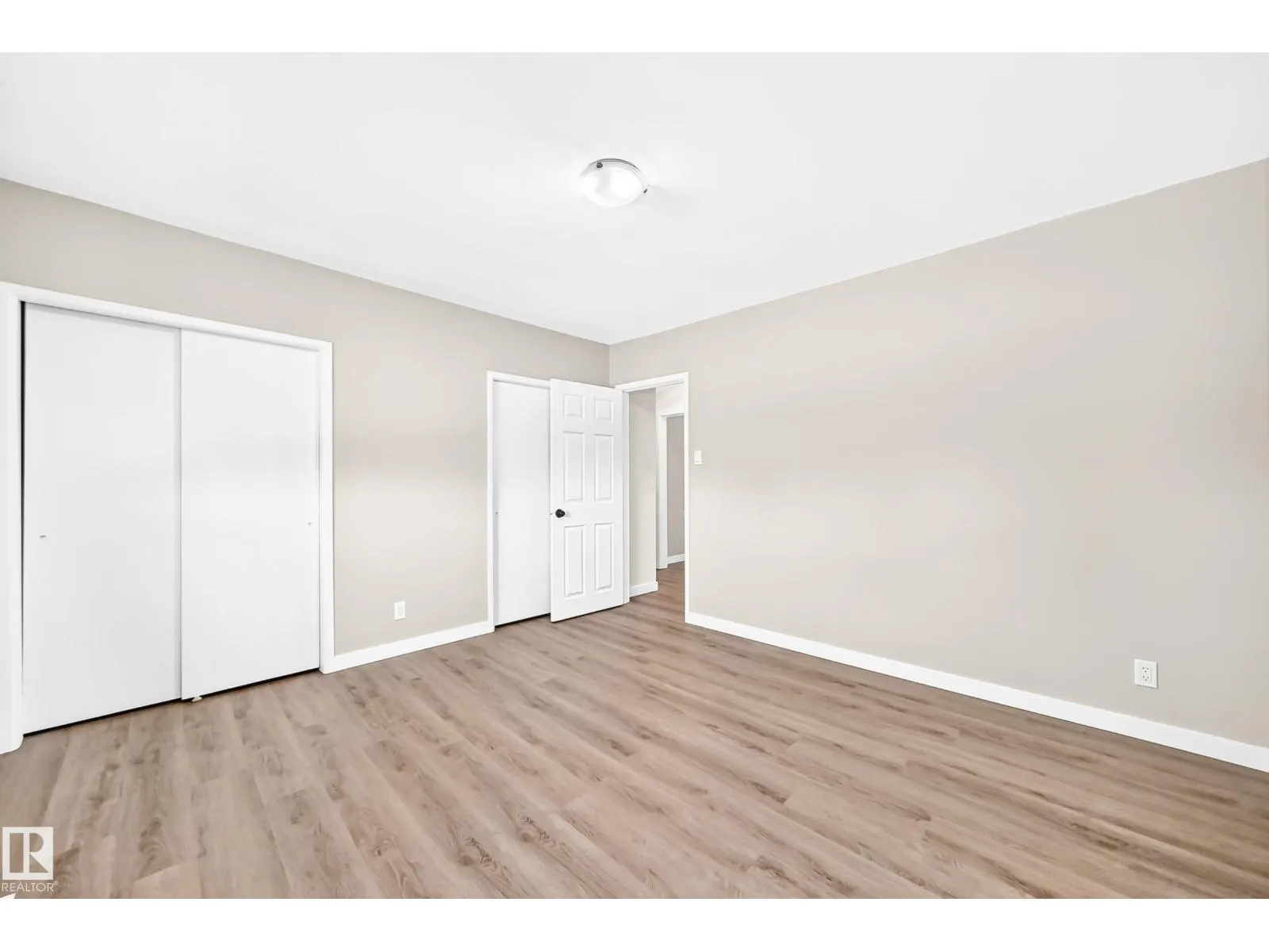 12819 107 ST NW
