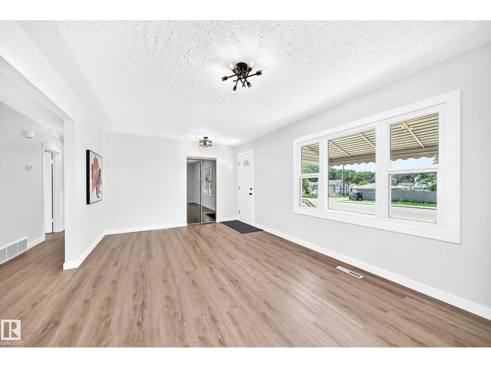 12819 107 ST NW