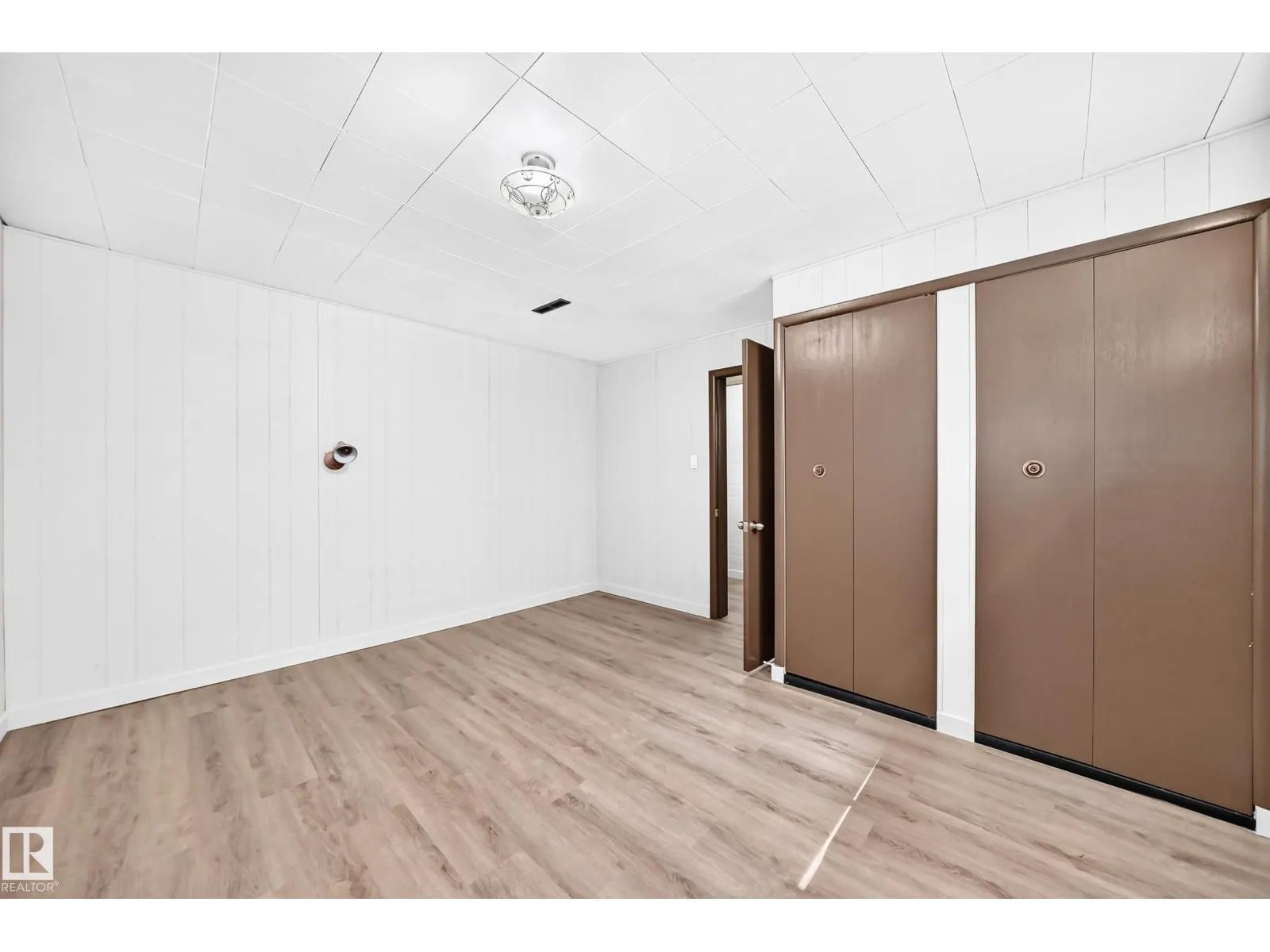 12819 107 ST NW