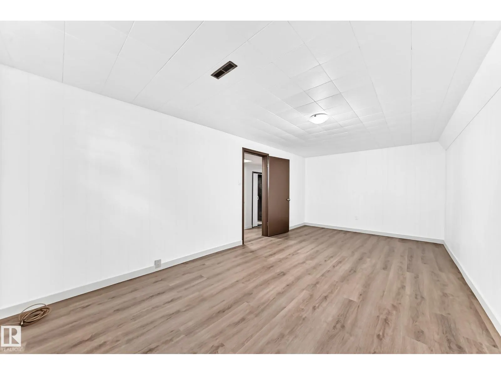 12819 107 ST NW