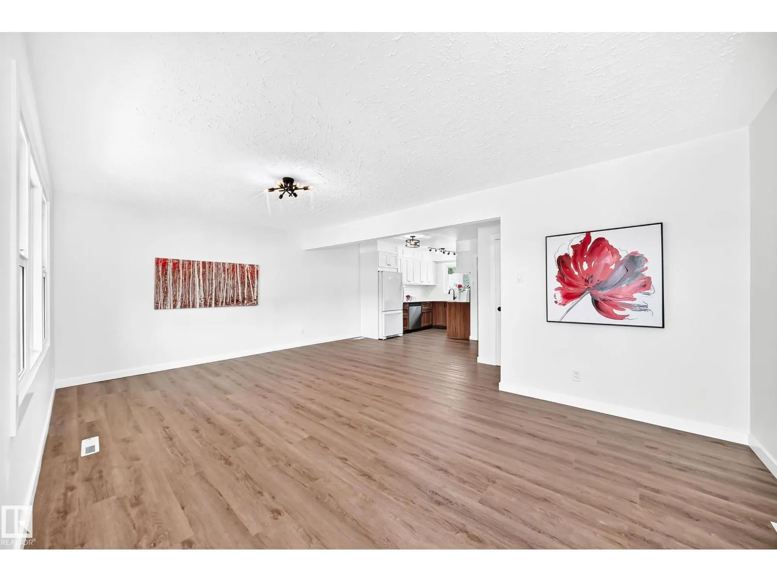 12819 107 ST NW