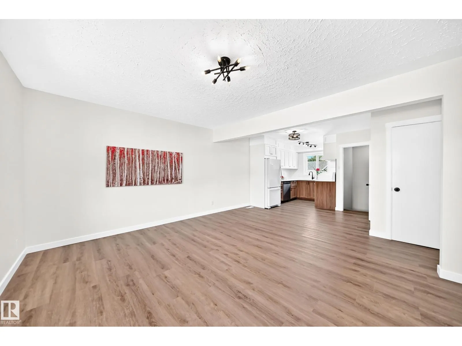 12819 107 ST NW