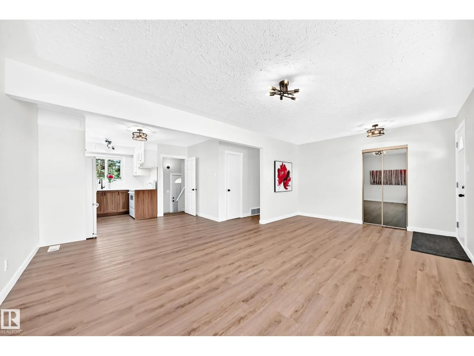 12819 107 ST NW