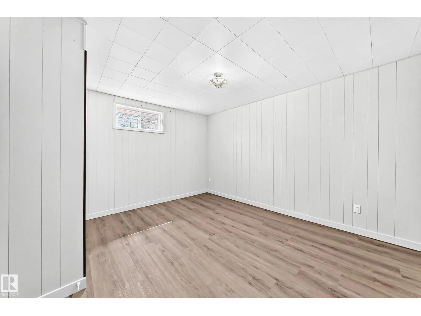12819 107 ST NW