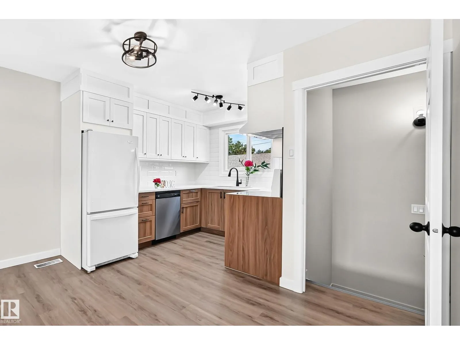 12819 107 ST NW
