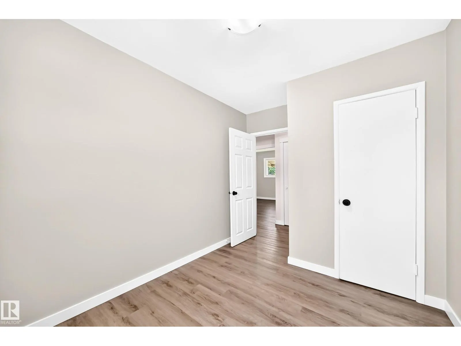 12819 107 ST NW