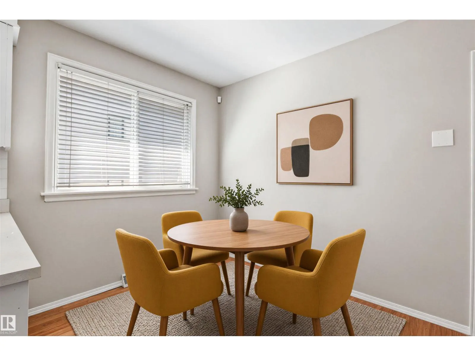 11811 70 ST NW