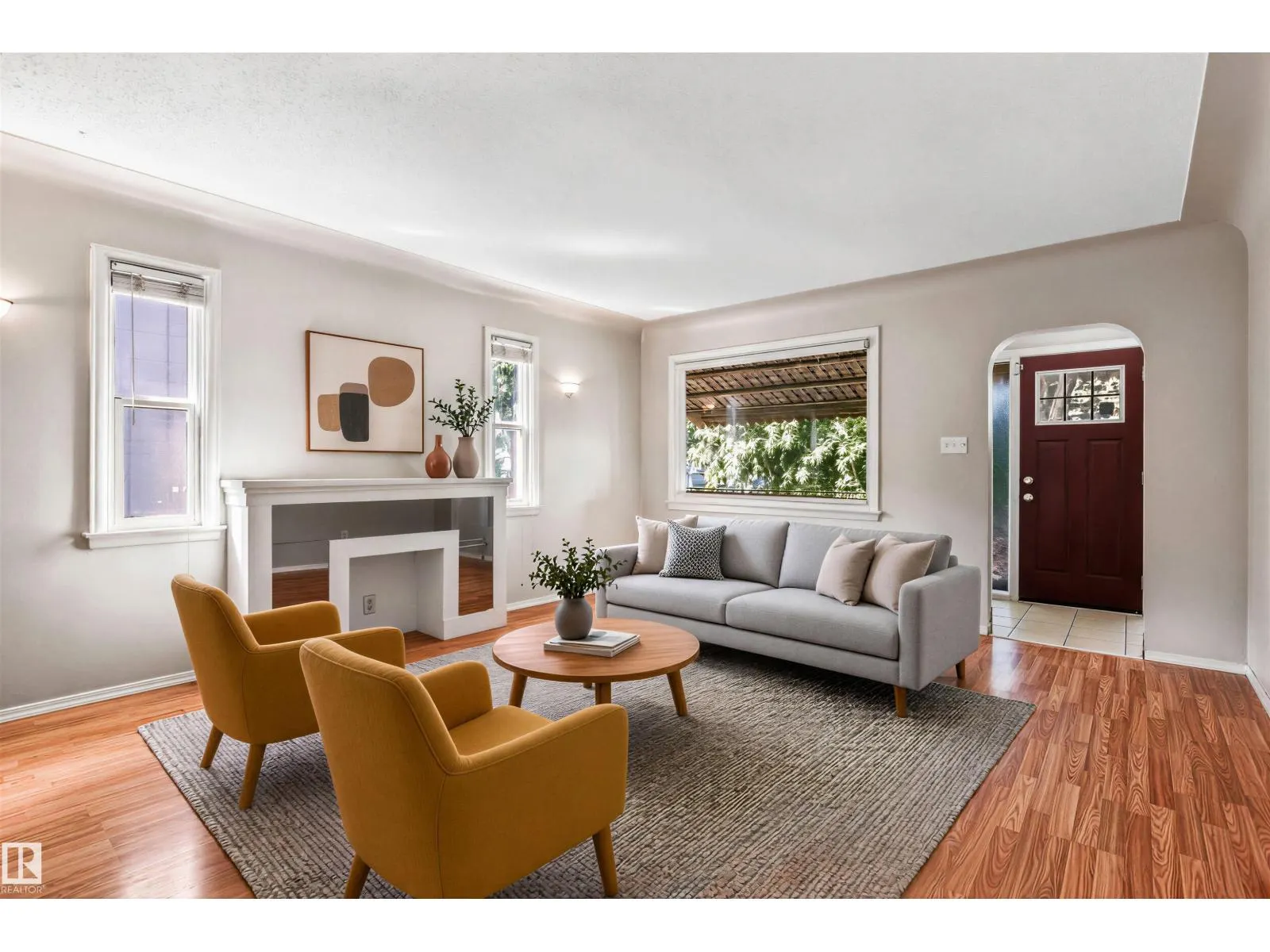 11811 70 ST NW