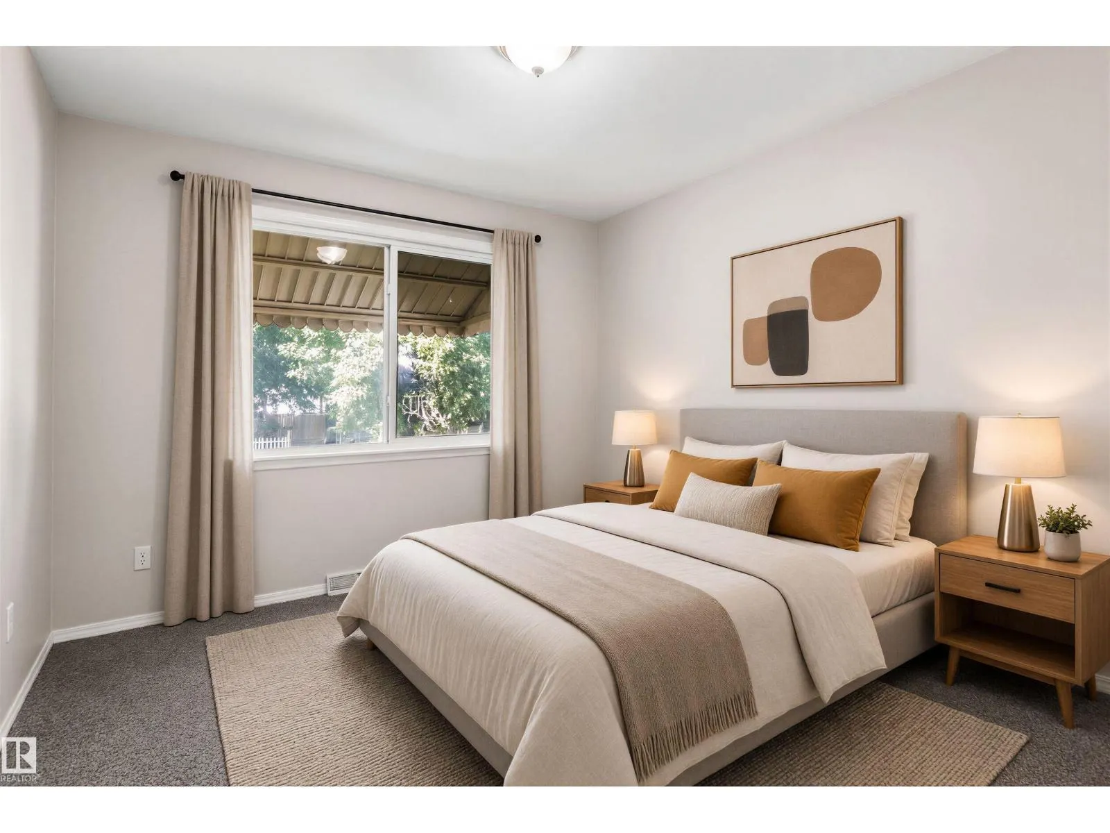 11811 70 ST NW