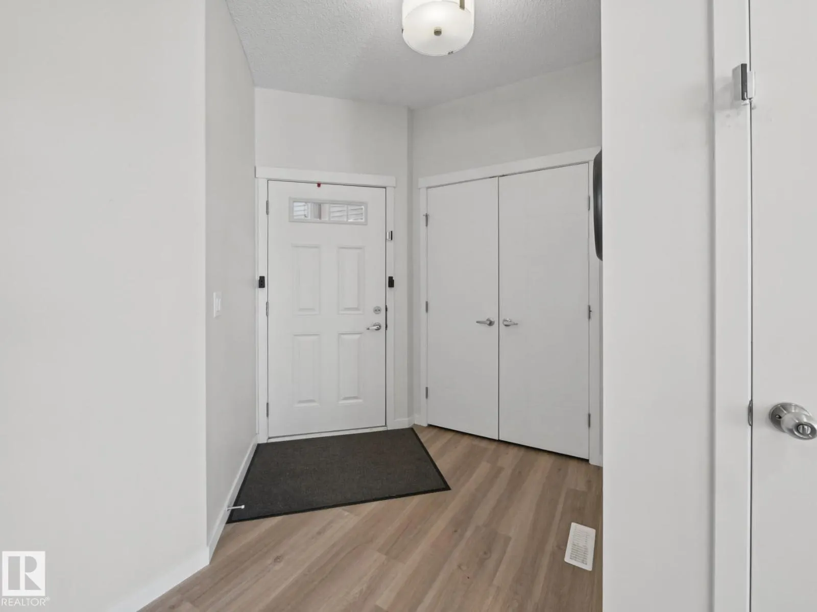 3807 CHERRY LO SW