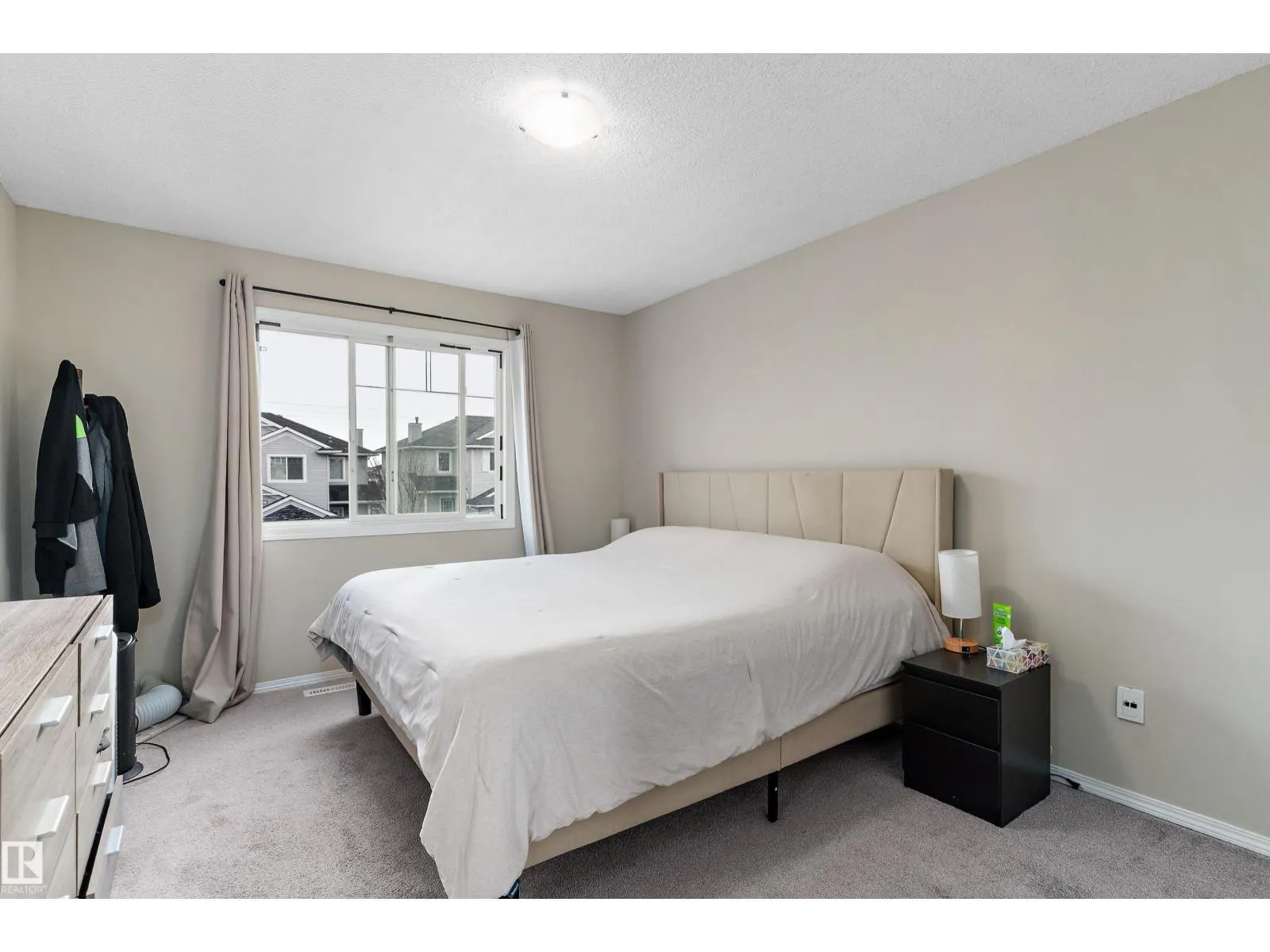 5950 164 AV NW