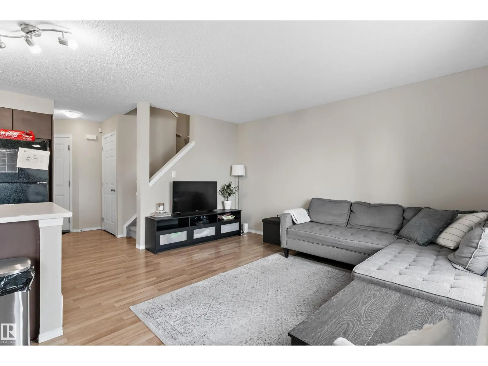 5950 164 AV NW