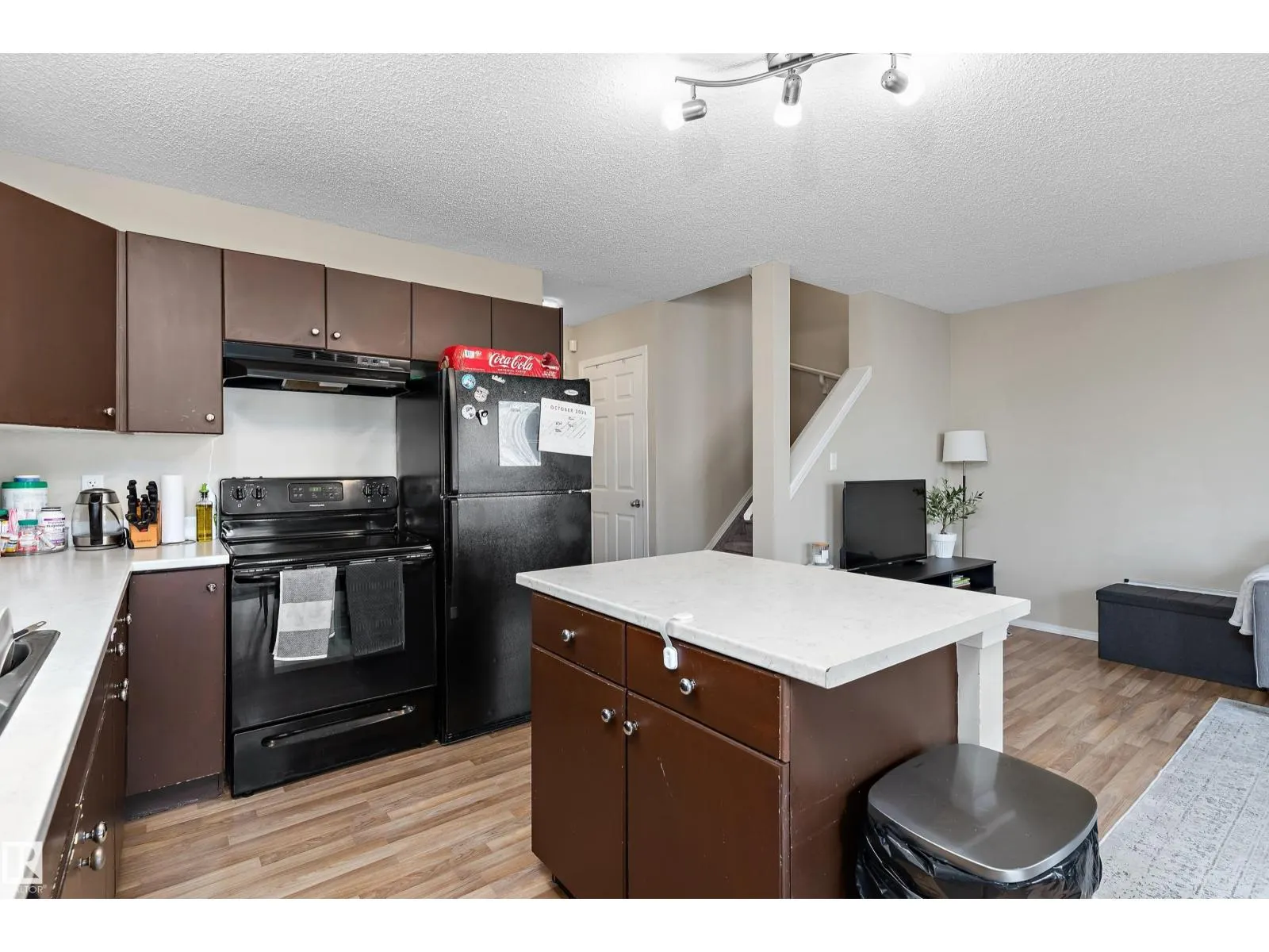 5950 164 AV NW