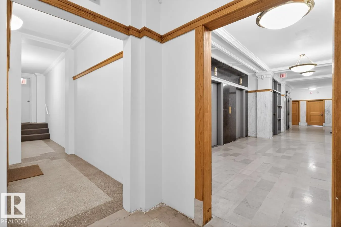 #801 10134 100 ST NW