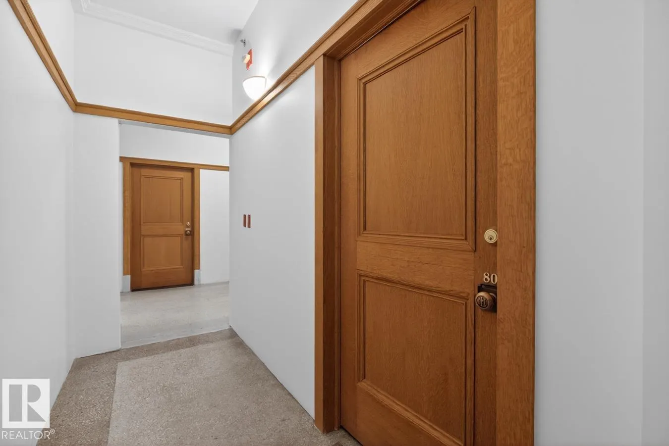 #801 10134 100 ST NW