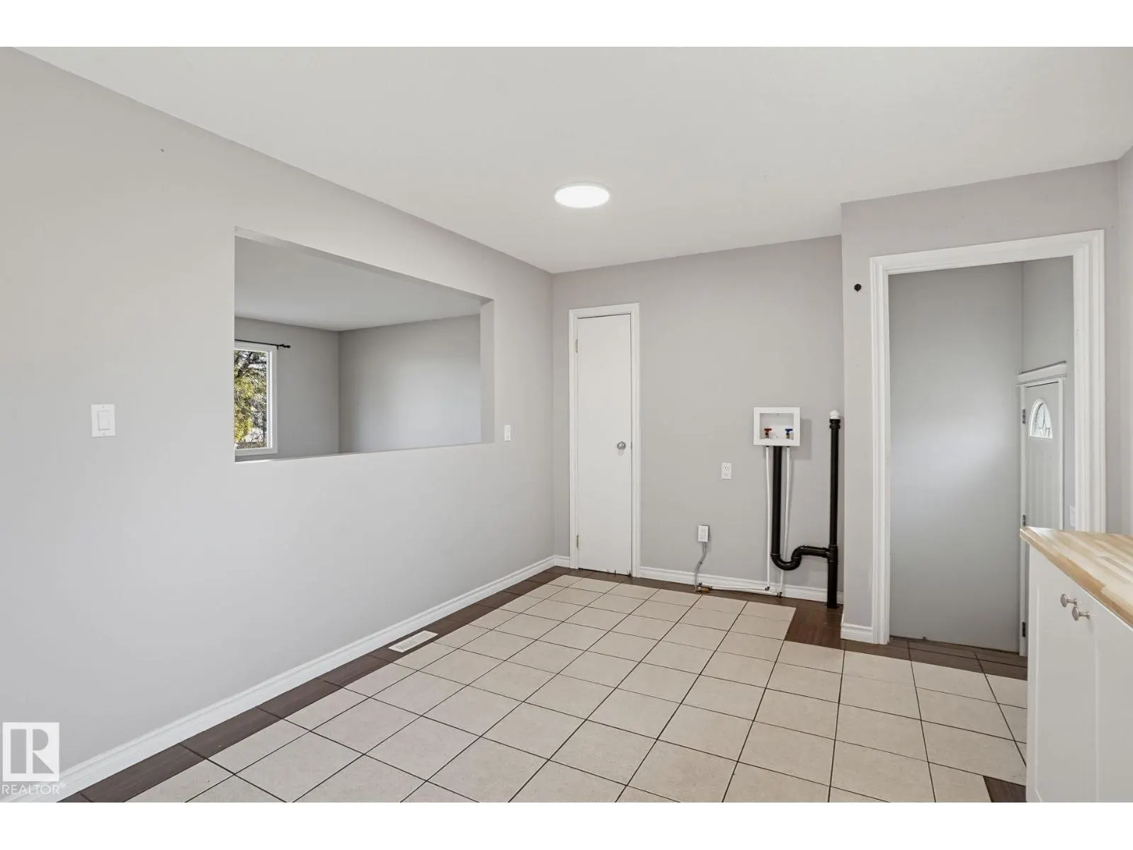 64 WINCHESTER AV
