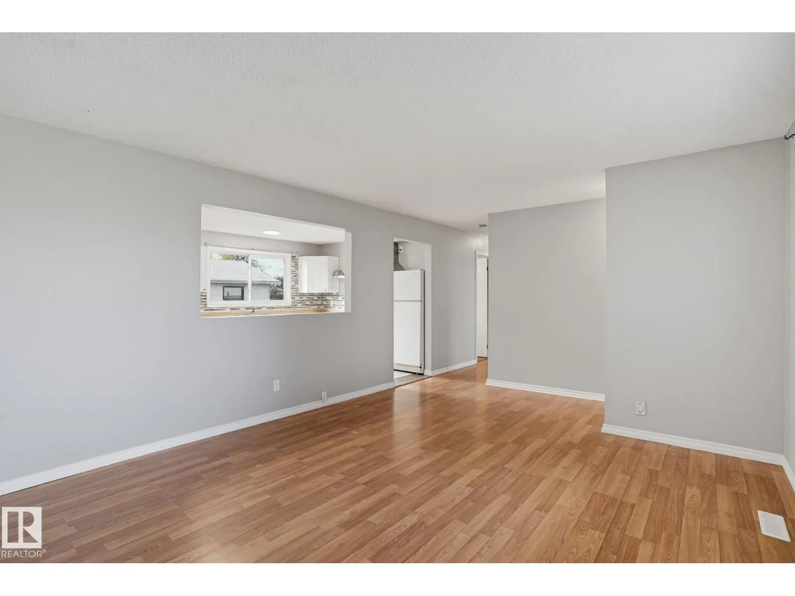 64 WINCHESTER AV