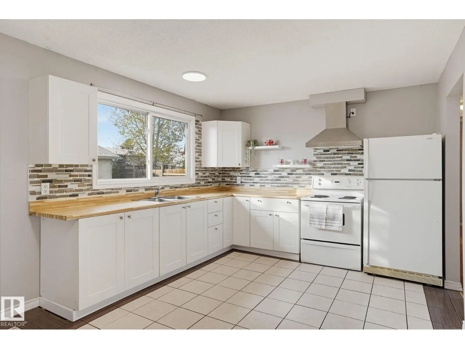 64 WINCHESTER AV