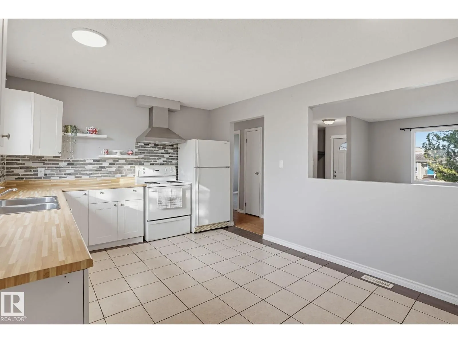 64 WINCHESTER AV