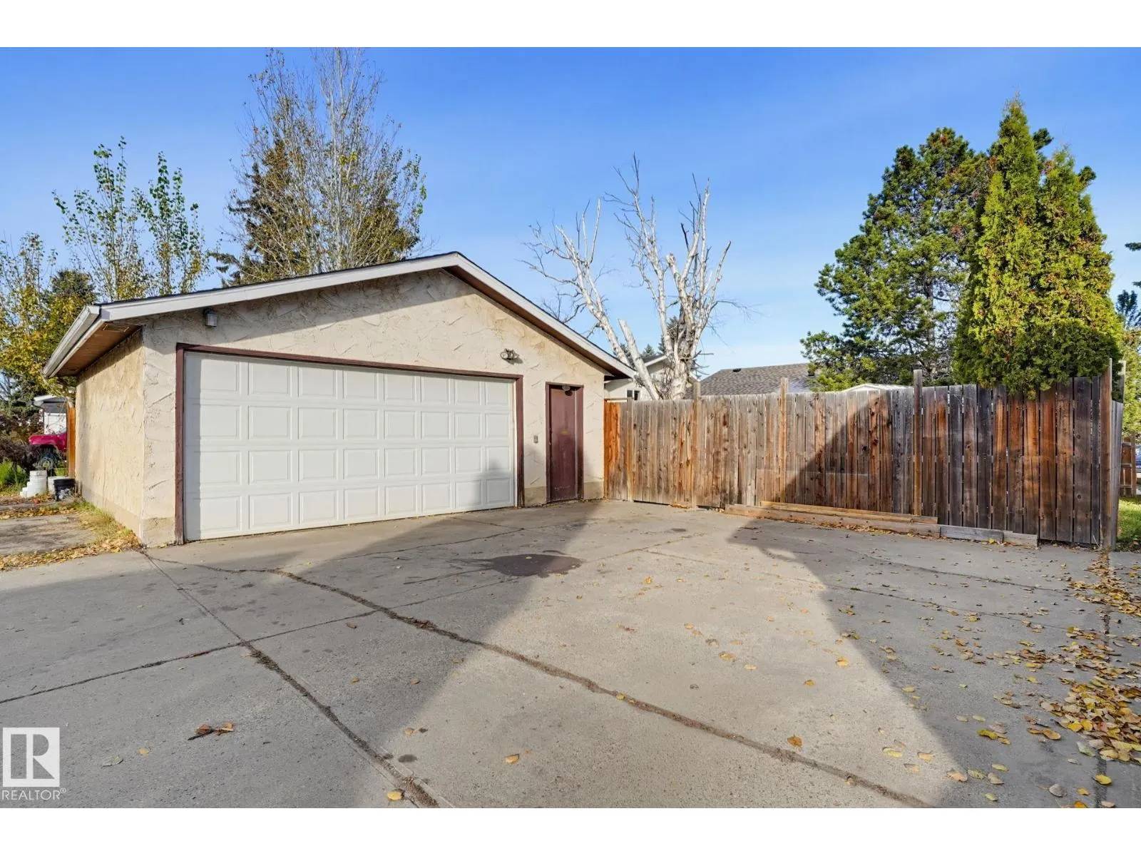 64 WINCHESTER AV