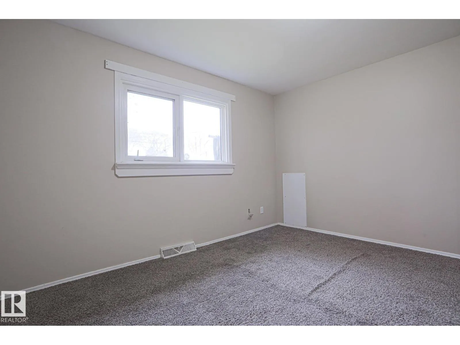 3422 119A AV NW NW