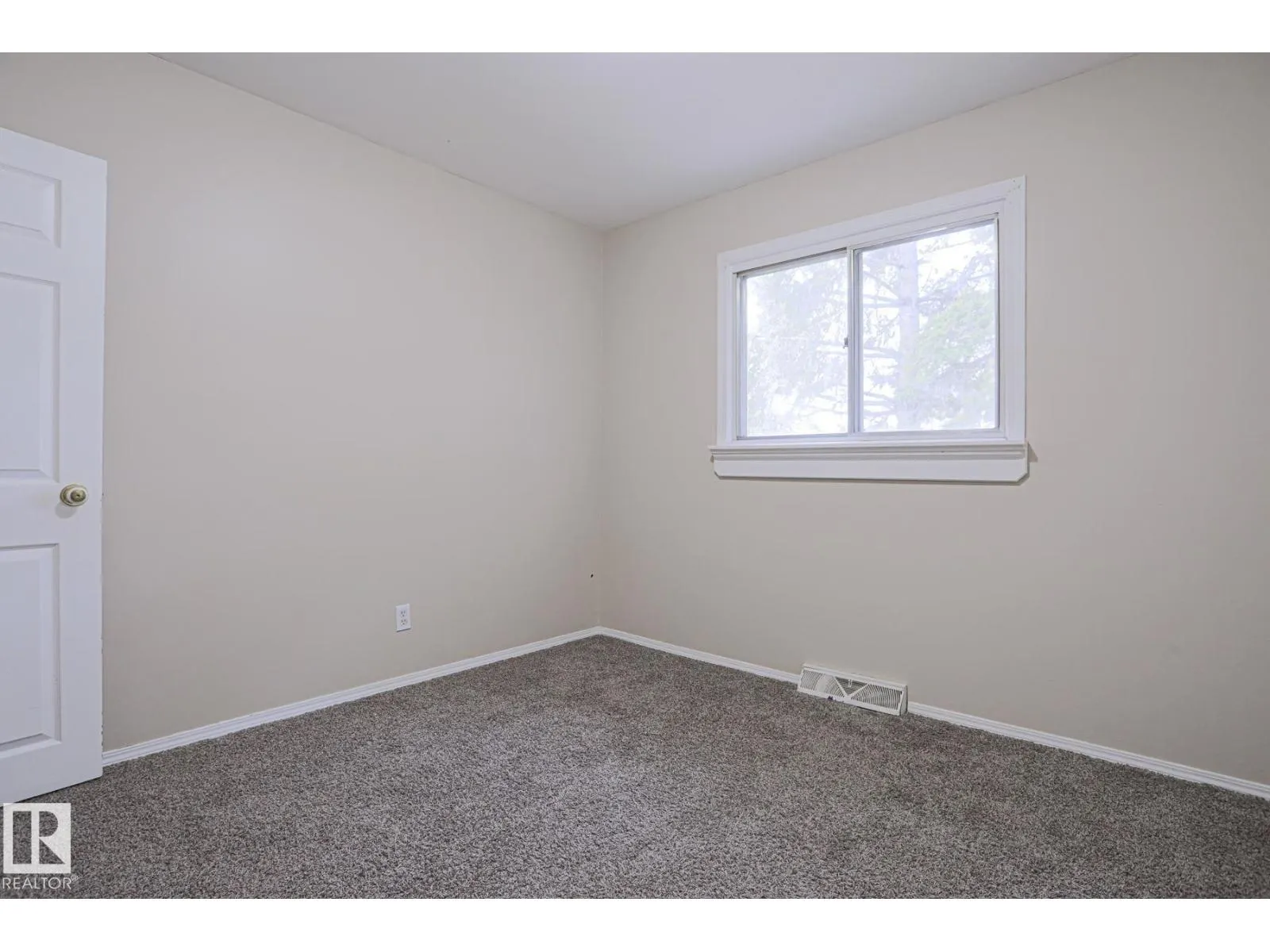3422 119A AV NW NW
