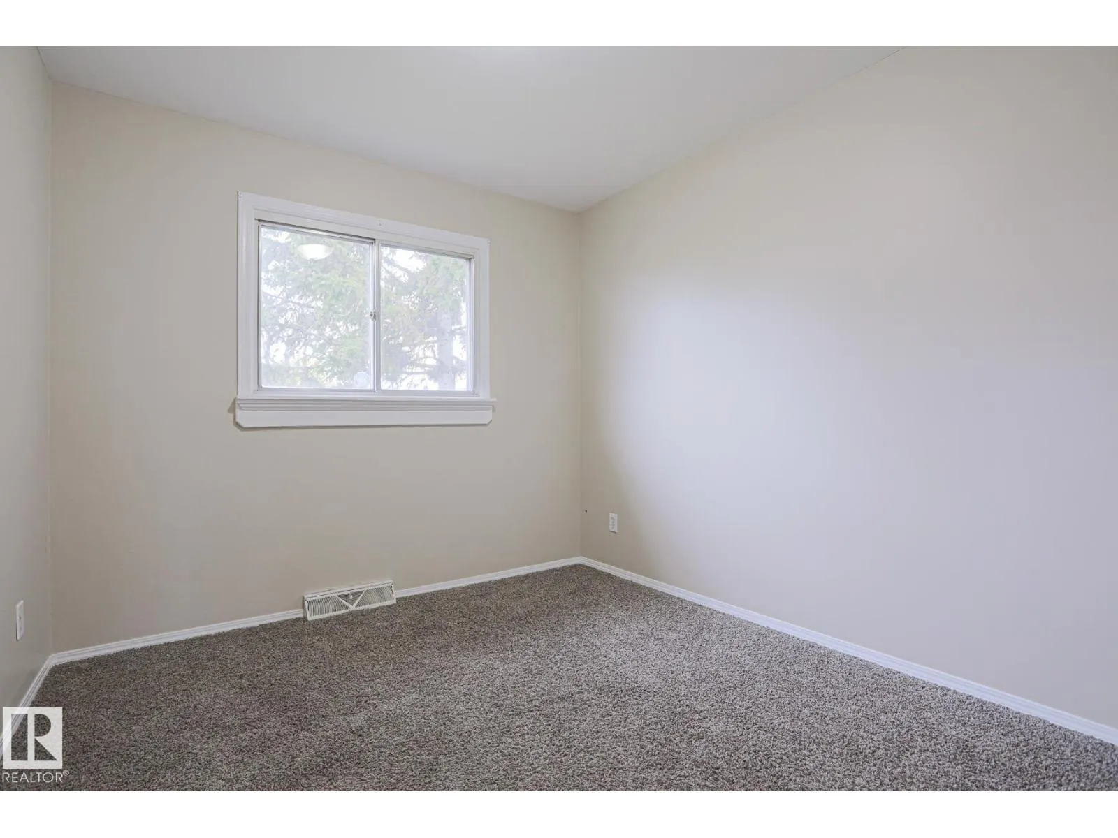 3422 119A AV NW NW