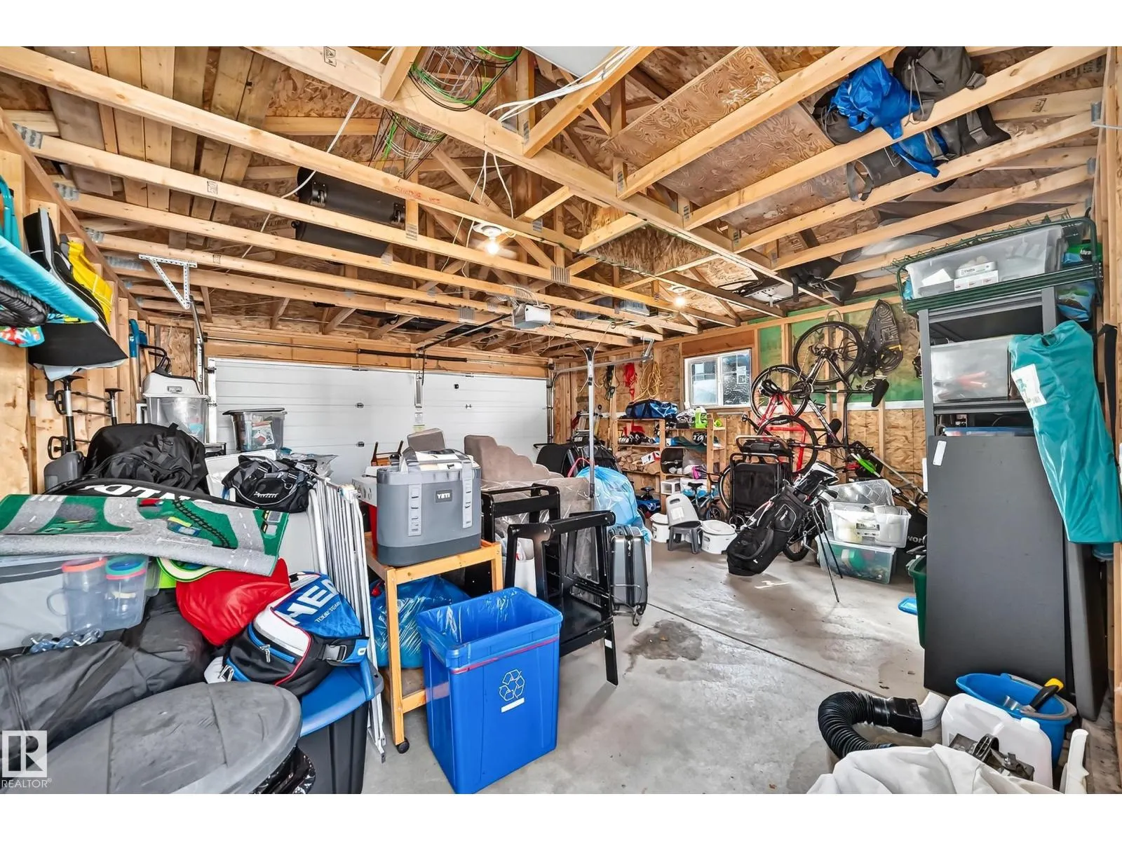 7423 179 AV NW