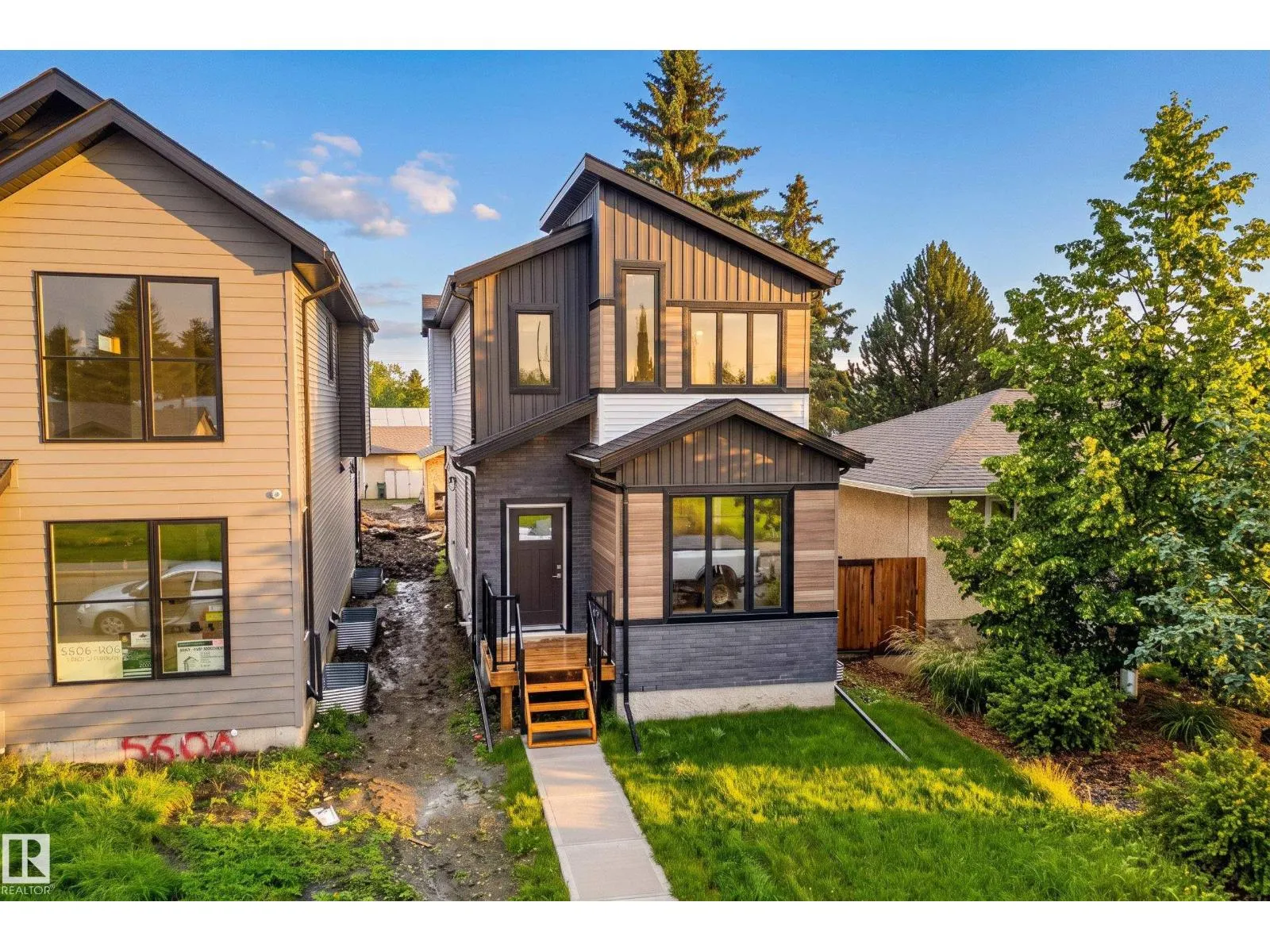 5604 105 AV NW