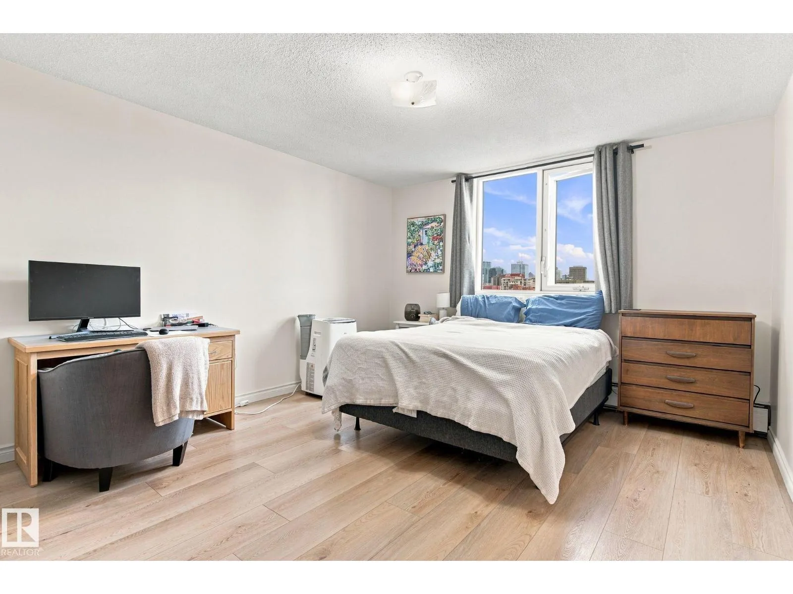 #1507 9835 113 ST NW