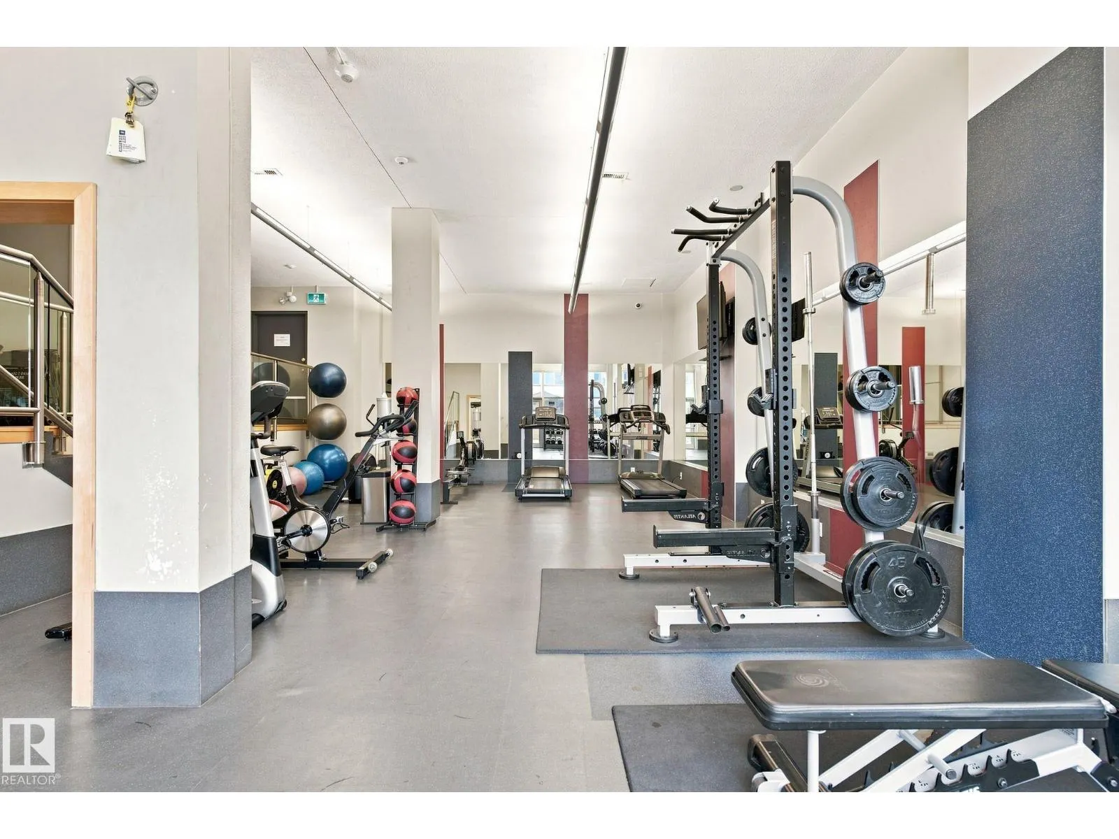 #1507 9835 113 ST NW