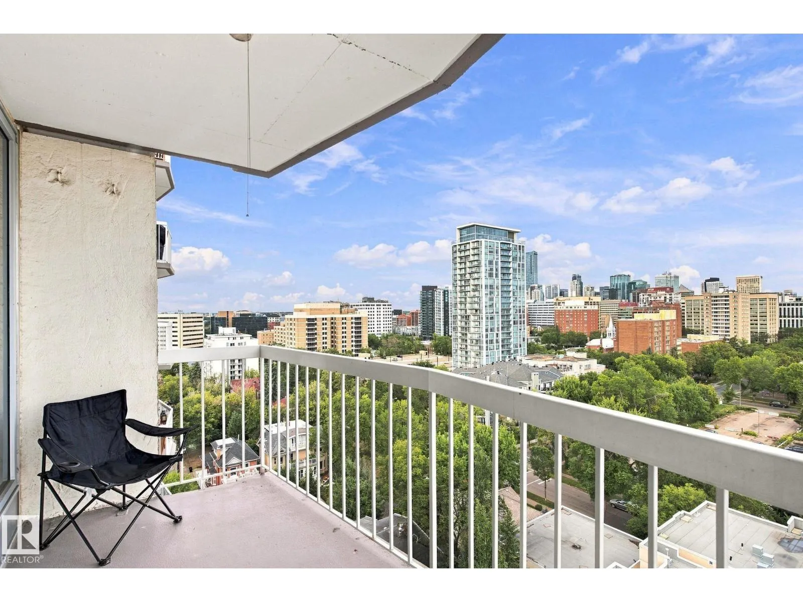 #1507 9835 113 ST NW