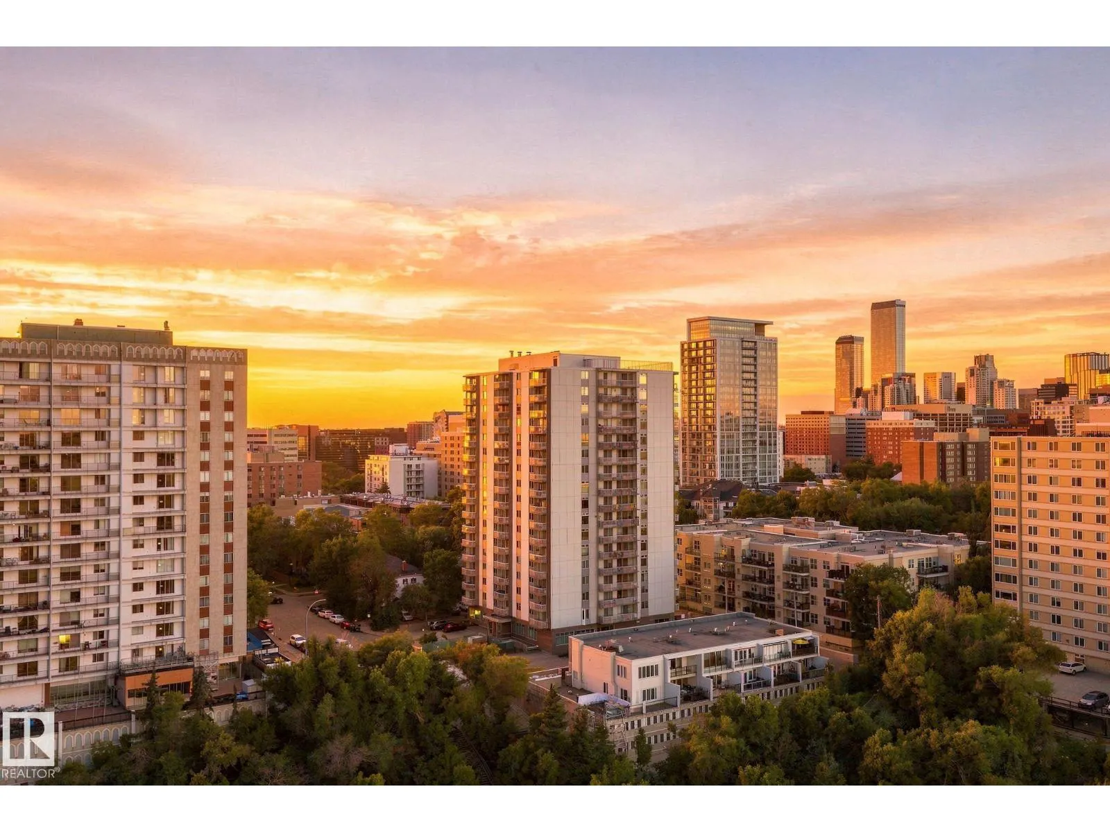 #1507 9835 113 ST NW