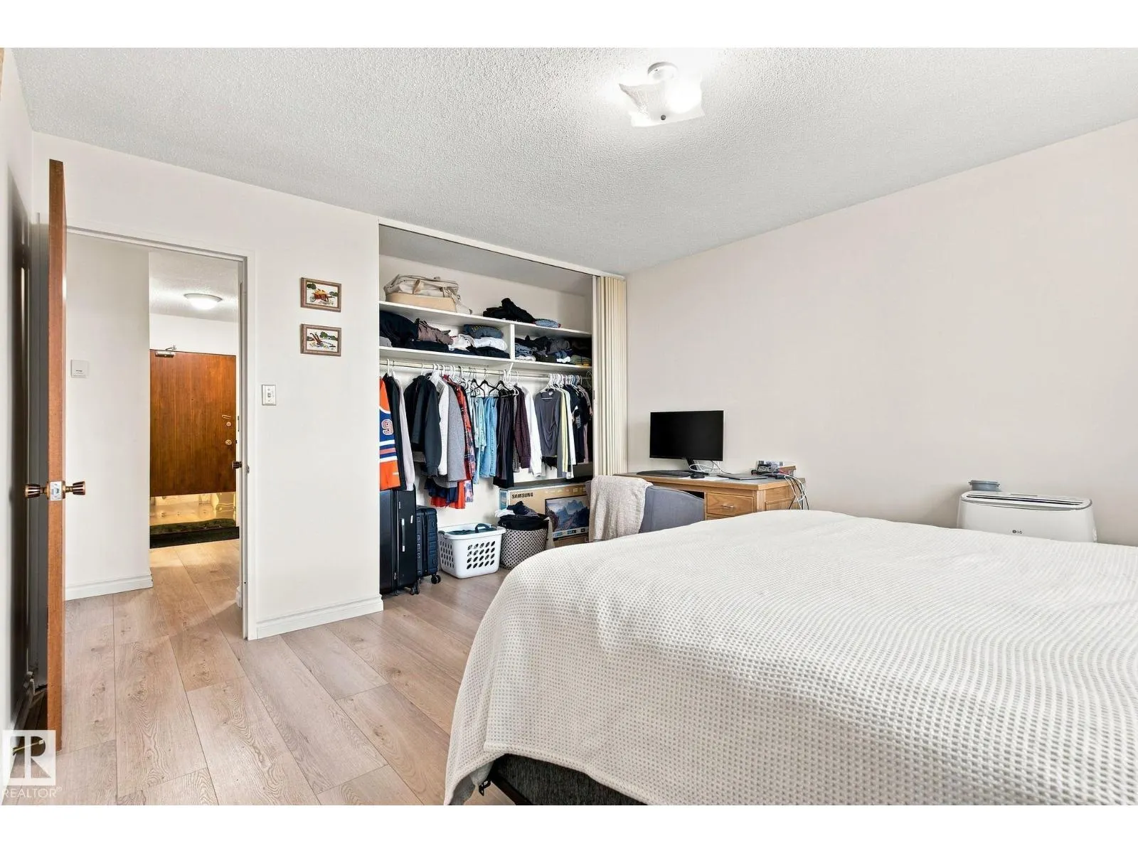 #1507 9835 113 ST NW